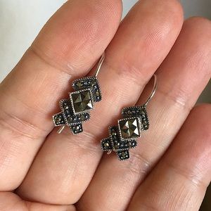 🖤FAS💕Sterling silver marcasite earrings